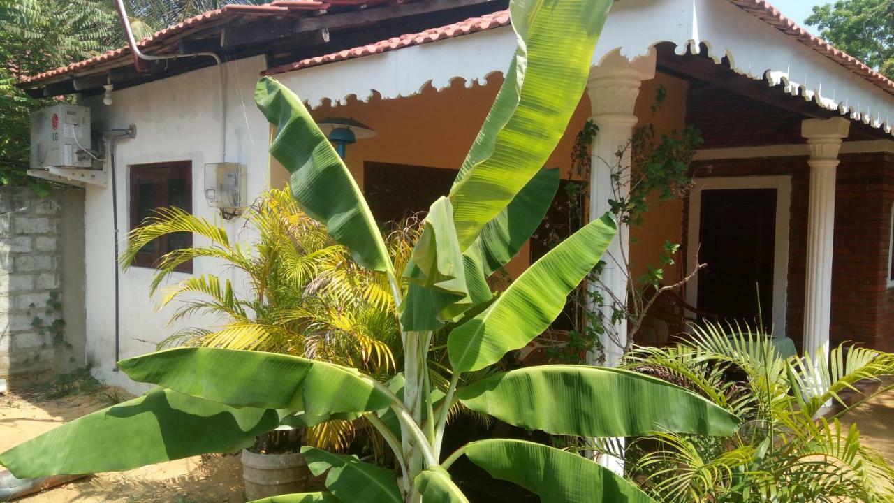 Sampathaa Residence Negombo Habitación foto